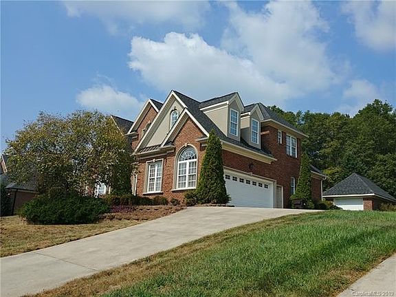 2nd image of 1021 Tomshire Dr