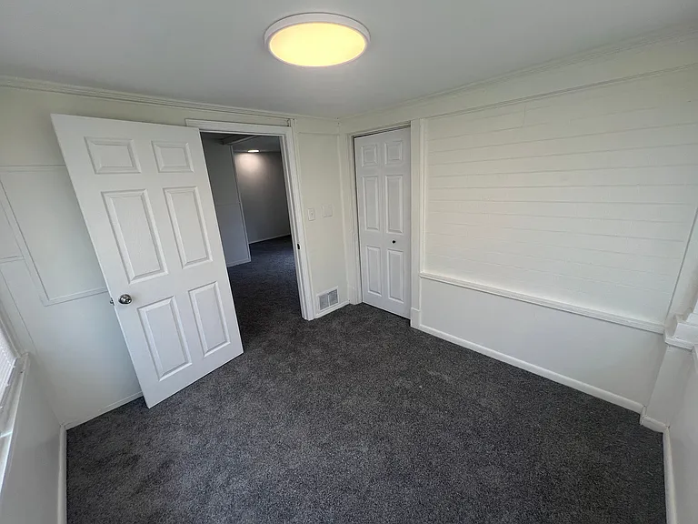 19800 Monterey Ave — Photo 11