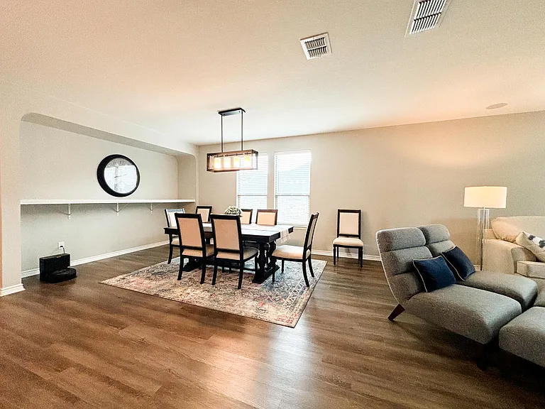 8134 Emmeline Dr — Photo 8