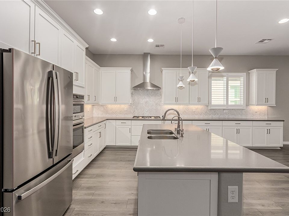 1st image of 125 Rhodium Ave