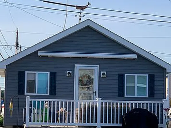 240 Cards Pond Rd #5E1, Wakefield, RI 02879