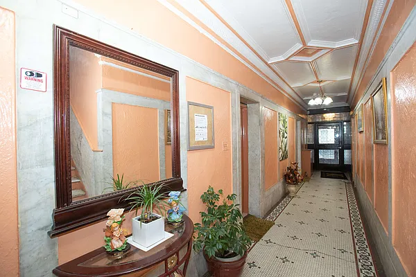 Sold by Keller Williams City Views Realty | media 23