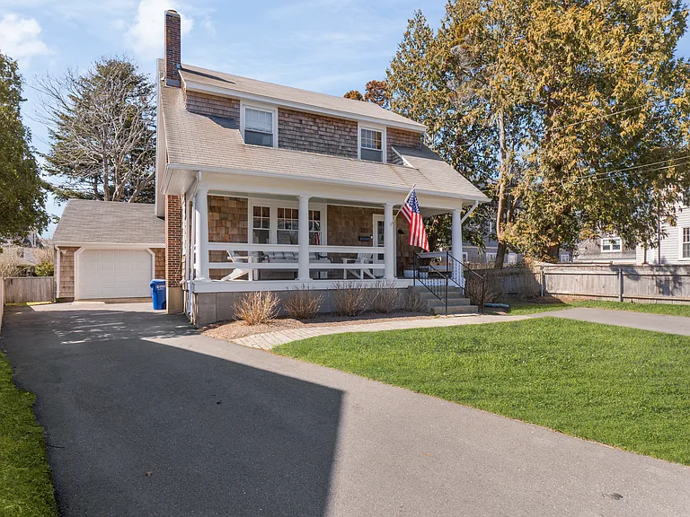 193 Coggeshall Ave — Photo 31