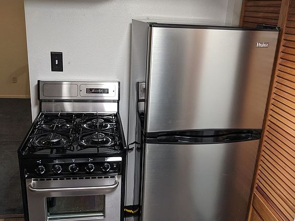 2nd image of 4239 Umatilla St #B
