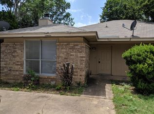 426 Claire Ct, Arlington, TX 76012