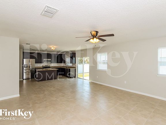 3rd image of 2124 Paoli Dr NE