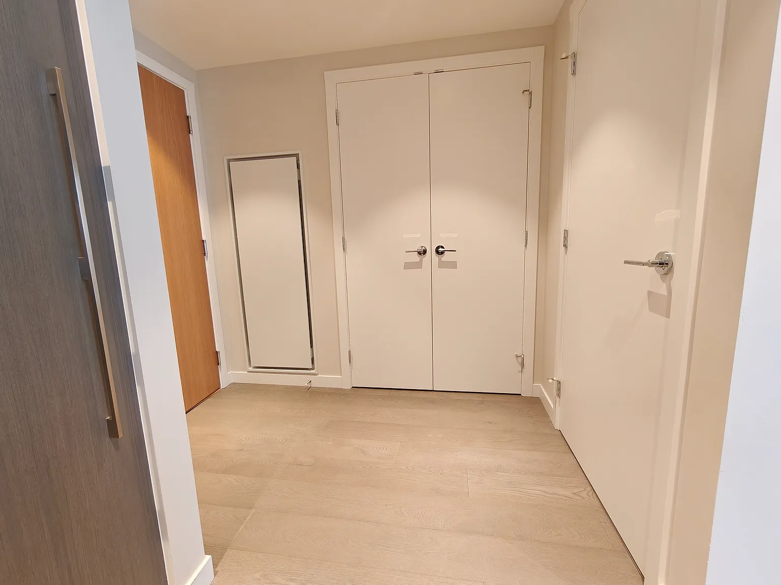 1 bed, 600 sqft, $3,200 — Photo 3