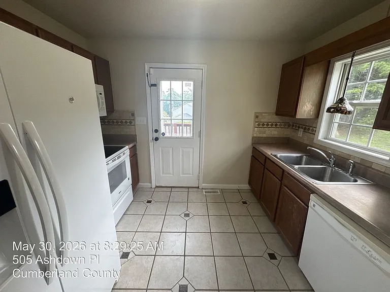 505 Ashdown Pl — Photo 9