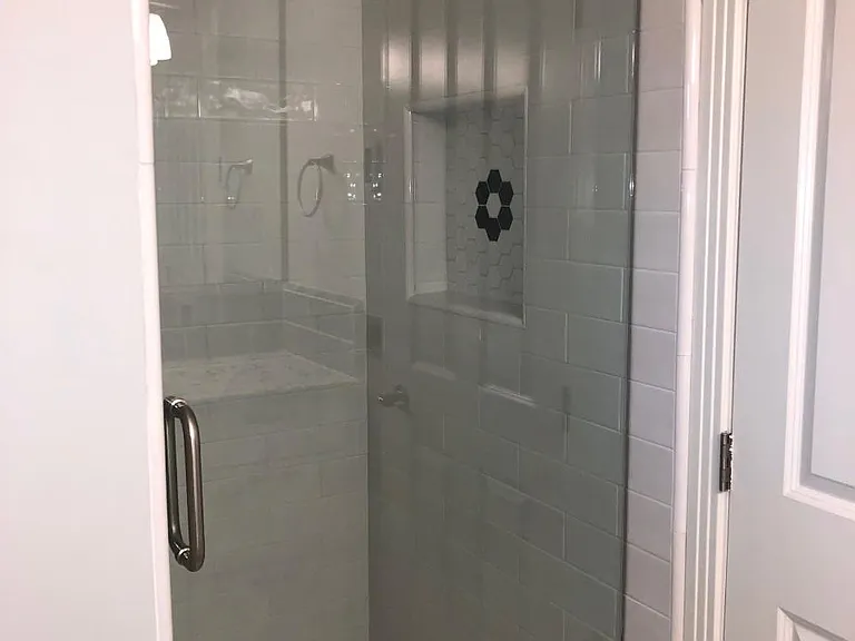 6025 Woodland St #104 — Photo 8