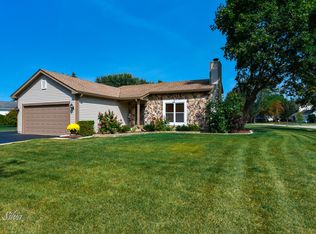 820 Timberwood Ln, Algonquin, IL