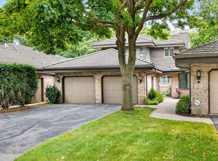 2905 Fox Run, Appleton, WI 54914