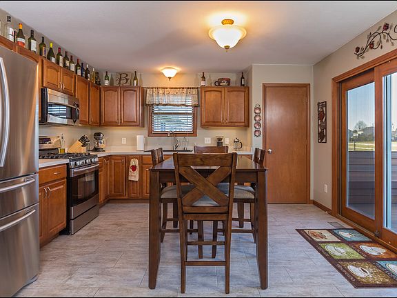 5th image of 681 Little Creek Dr