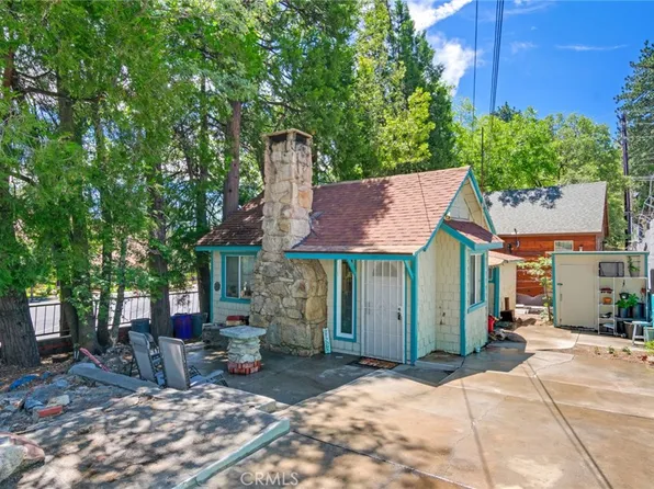 27601 Weirwood Dr, Lake Arrowhead, CA 92352