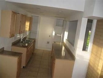 4th image of 1448 W I St