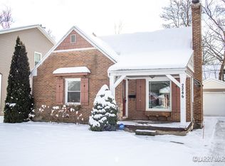 2246 Estelle Dr SE, East Grand Rapids, MI