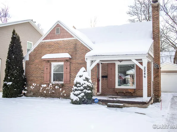 2246 Estelle Dr SE, East Grand Rapids, MI 49506
