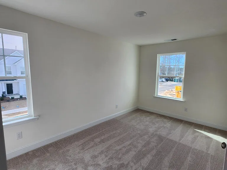 61 Bluebottle St — Photo 13