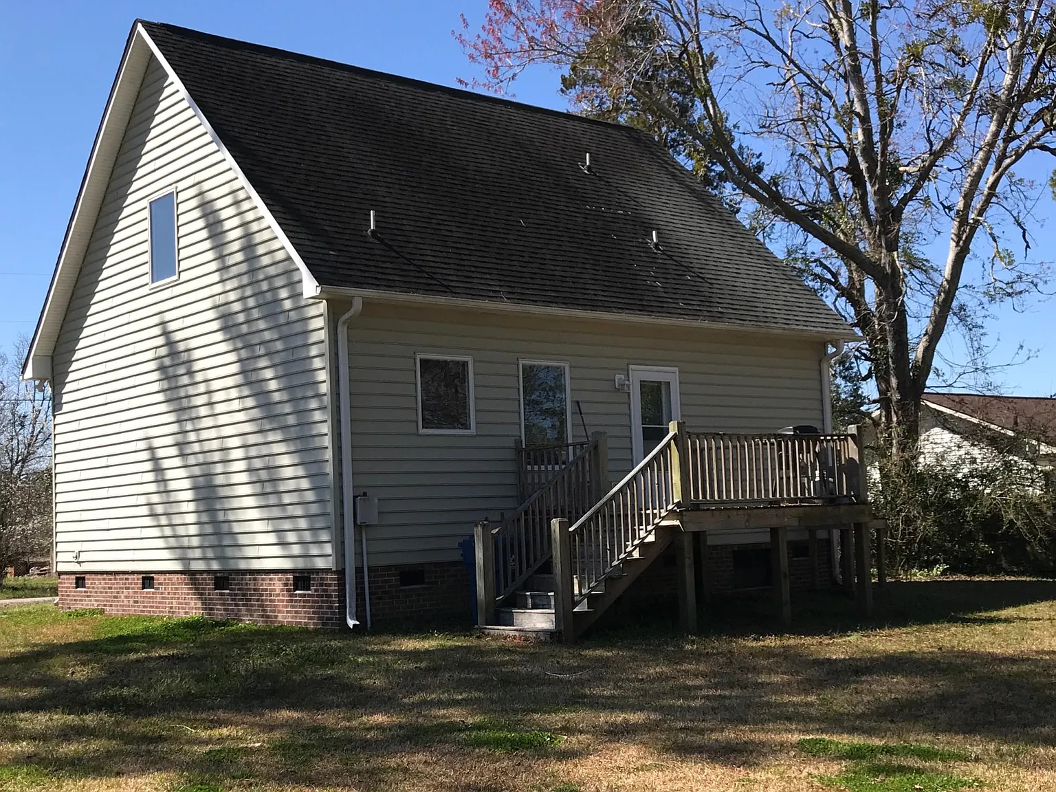 3 bed, 1344 sqft, $1,400 — Photo 2