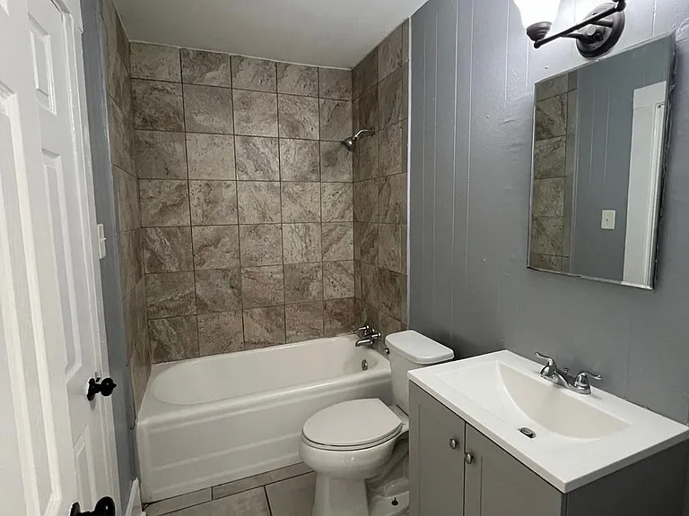 2325 Spain St #2325 — Photo 13