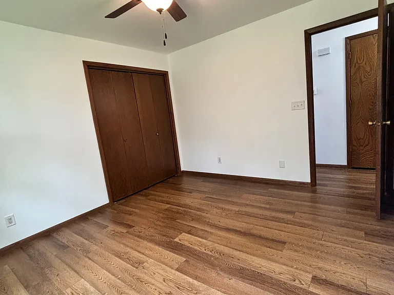 1044 W 10th Ave #A — Photo 12