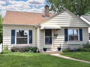 326 S 82nd St, Milwaukee, WI 53214