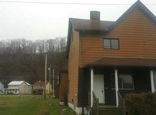 320 3rd Ave, Ford City, PA 16226