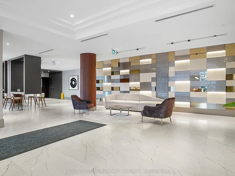 55 Duke St W #509 — Photo 4