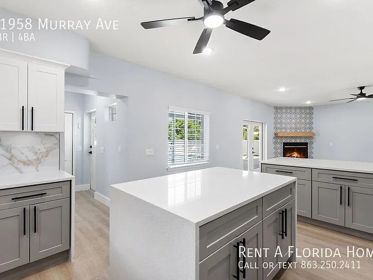 11958 Murray Ave — Photo 10
