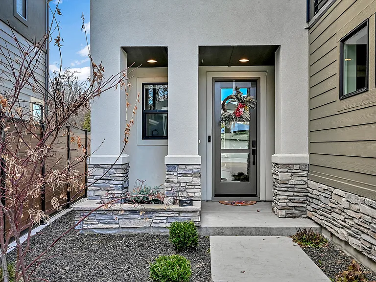 3263 S Sedgebrook Ln — Photo 2