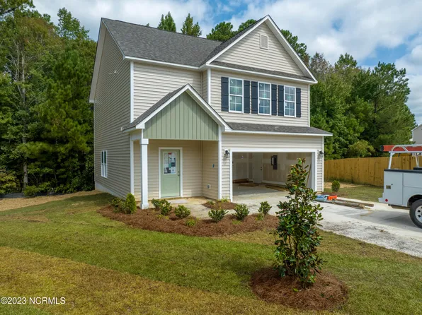 102 Shumard Court, Jacksonville, NC 28546