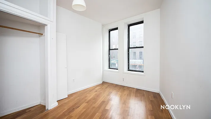 Rented by Nooklyn NYC LLC | media 8