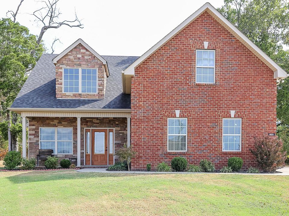 1st image of 1024 Brokencreek Ln