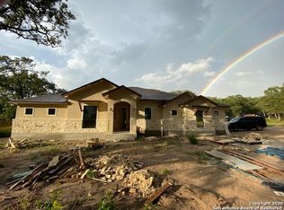 253 Sendera Xing, La Vernia, TX 78121