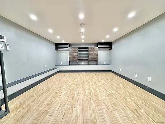 Rented by Doorway NYC, LLC | media 3