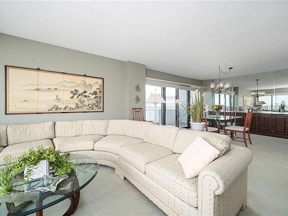 5th image of 4004 Atlantic Ave APT 1712