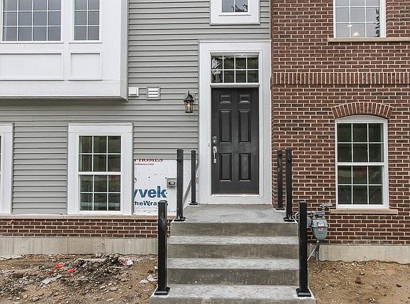3rd image of 818 Paisley Ct Lot 11.03