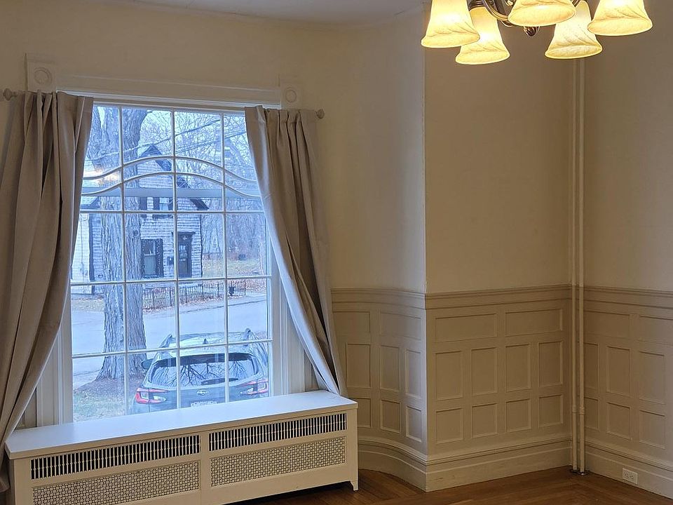 Large Picture Window in Living Room, Hardwood Floors, Wains Coating