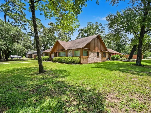 26222 Oakhurst Dr, Spring, TX 77386