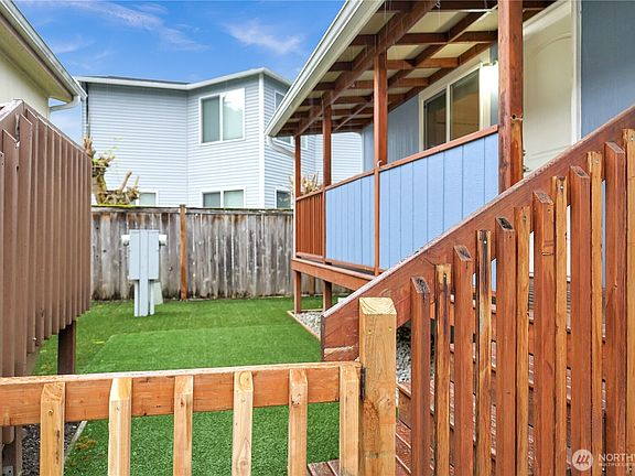 2nd image of 15231 Pine Drive