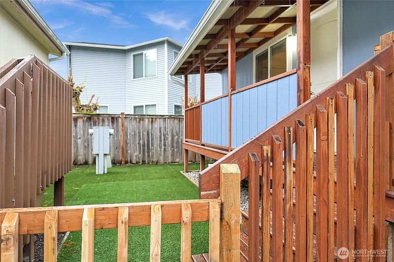 2nd image of 15231 Pine Drive
