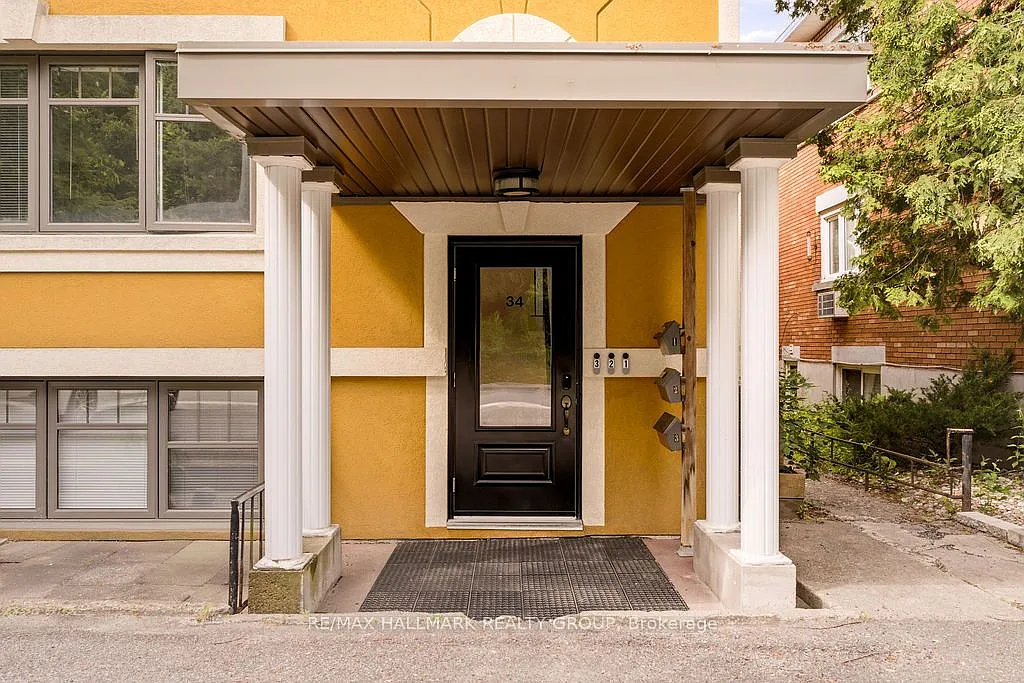 2 bed, $2,700 — Photo 2