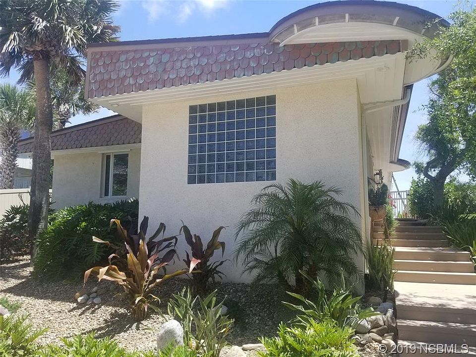1st image of 2111 Ocean Dr
