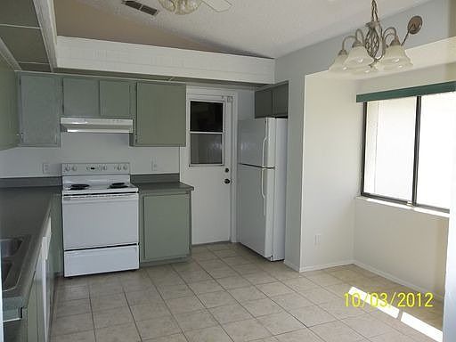 3rd image of 1719 SE 12th Ter