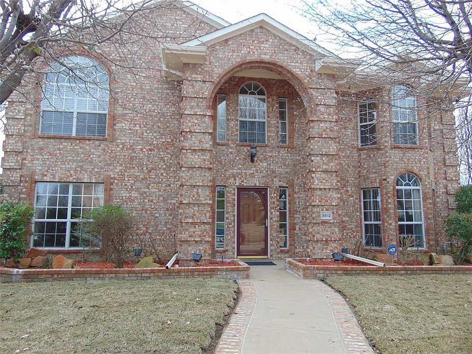 1st image of 3812 Blossom Dr