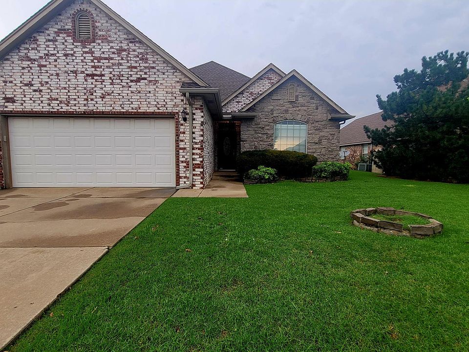1st image of 15709 Traditions Blvd