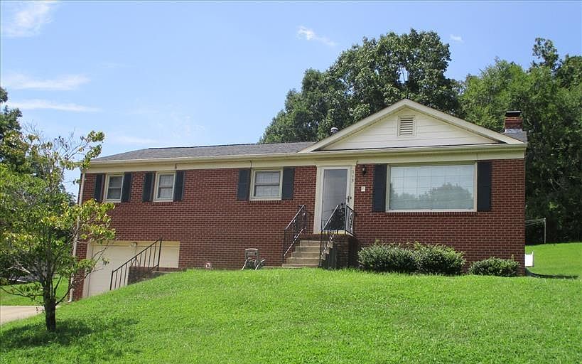 1st image of 113 Kittyhawk Dr