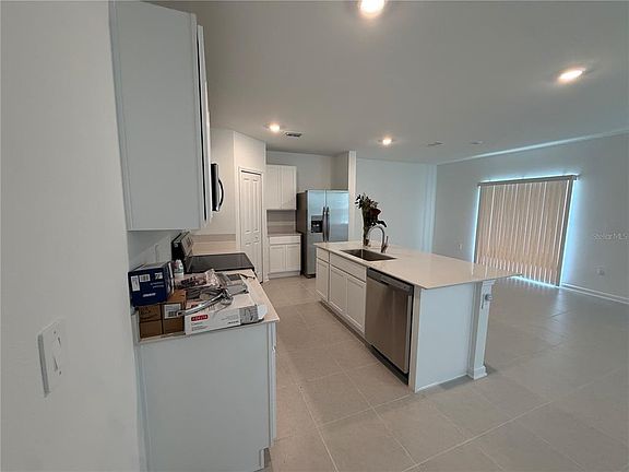 3rd image of 2466 Hallow Garden Rd