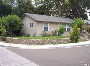 1110 Hemlock St, Napa, CA 94559