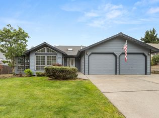 2495 NW Loma Vista Dr, Roseburg, OR 97471