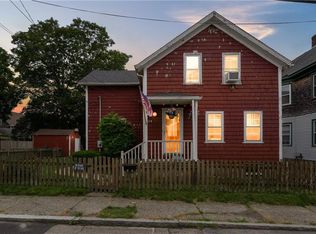 24 Congdon Ave, Newport, RI 02840